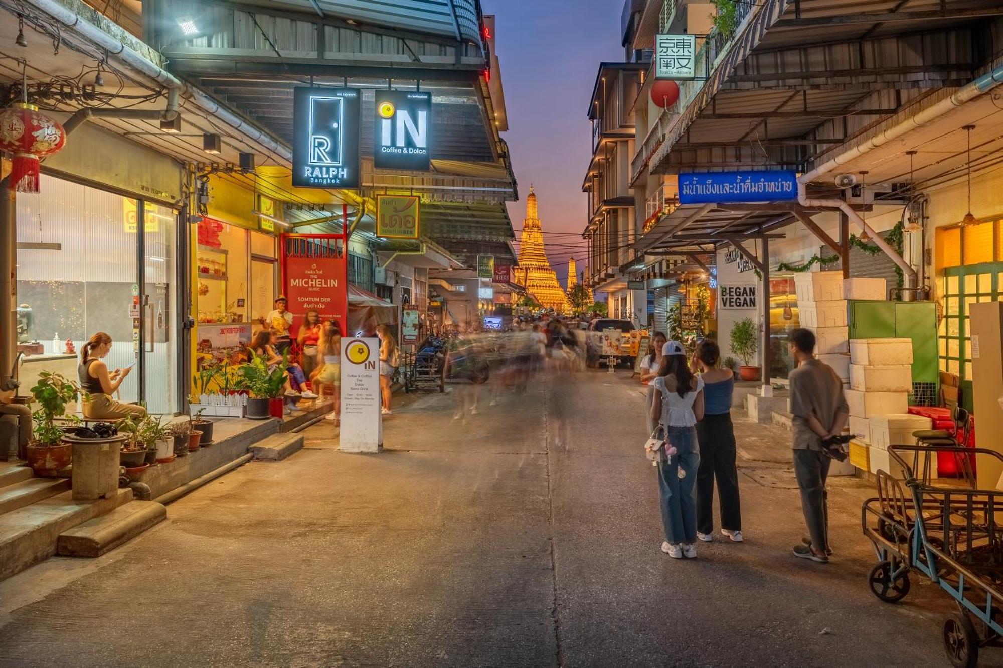 بيت شباب رالف بانكوك المظهر الخارجي الصورة